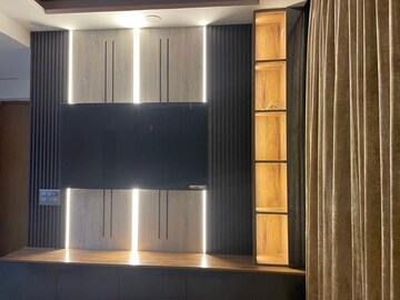 Room in 4 BHK Apartment at SS The Leaf, Sector 85 – for Rent