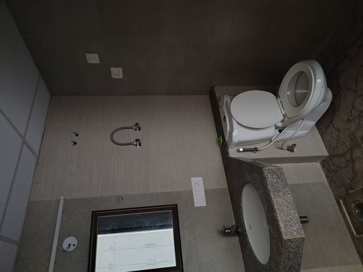 Bathroom, purvanchal-royal-city 3 Bedroom 1970 Sq.Ft. Apartment In Chi V Greater Noida Greater Noida 9908894