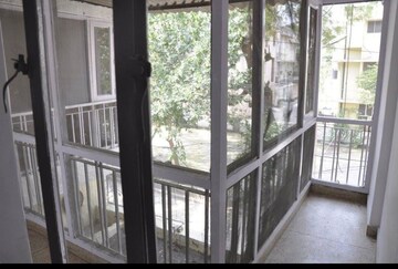Balcony in 2 BHK Builder Floor at Nizamuddin East – for Rent