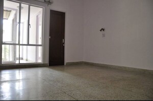 Room in 2 BHK Builder Floor at Nizamuddin East – for Rent