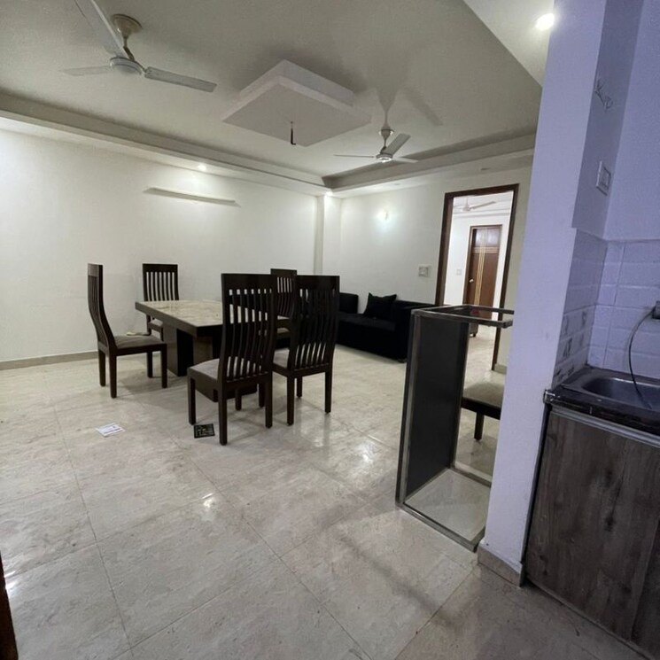 Gym, chattarpur 3 Bedroom 200 Sq.Yd. Builder Floor In Chattarpur Delhi 9904840