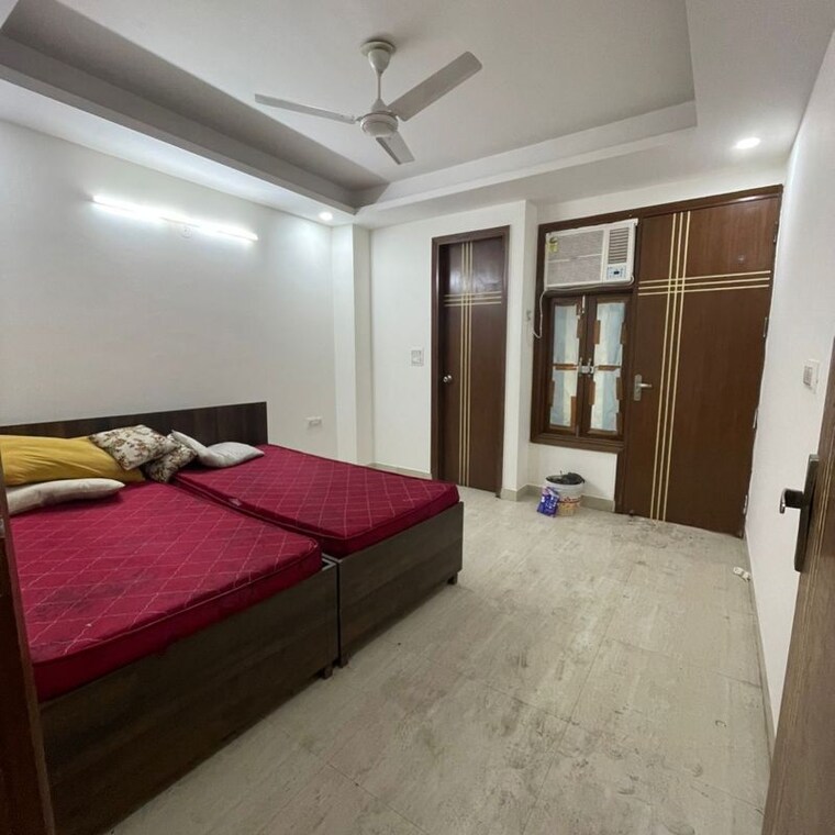 Bedroom, chattarpur 3 Bedroom 200 Sq.Yd. Builder Floor In Chattarpur Delhi 9904840