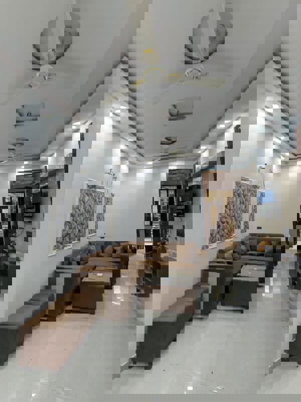 2 BHK Builder Floor For Rent in Govindpuri