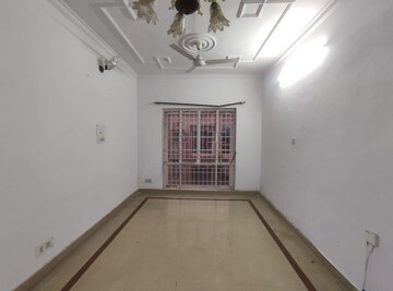 Room in 3 BHK Builder Floor at Chattarpur – for Sale