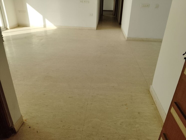 Room, ss-the-leaf 3 Bedroom 2408 Sq.Ft. Apartment In Sector 85 Gurgaon 9908994