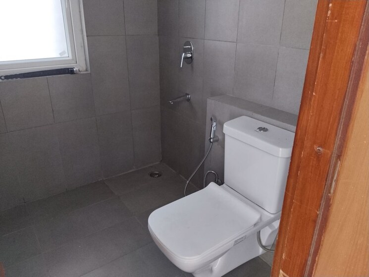 Bathroom, ss-the-leaf 3 Bedroom 2408 Sq.Ft. Apartment In Sector 85 Gurgaon 9908994