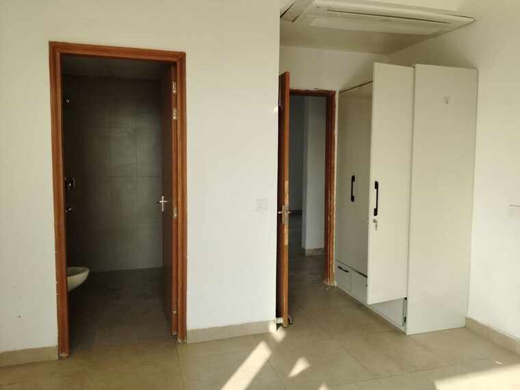 Room, ss-the-leaf 3 Bedroom 2408 Sq.Ft. Apartment In Sector 85 Gurgaon 9908994