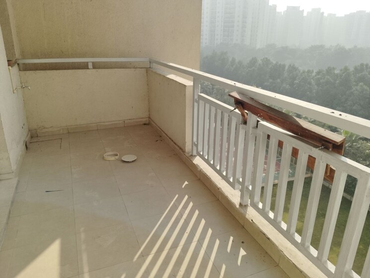 Balcony, ss-the-leaf 3 Bedroom 2408 Sq.Ft. Apartment In Sector 85 Gurgaon 9908994