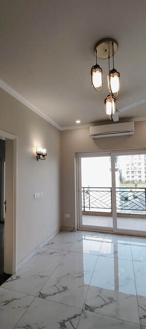 Room in 2.5 BHK Builder Floor at Central Park Flower Valley, Sohna Sector 33 – for Rent