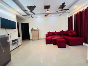 1 BHK Apartment For Rent in Aims Golf Avenue I, Sector 75