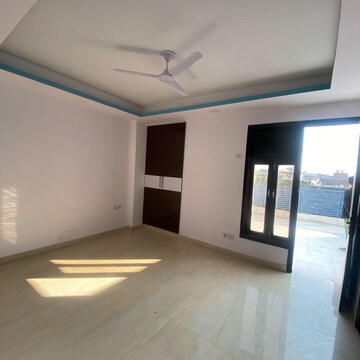 Room in 2 BHK Builder Floor at Chattarpur – for Rent