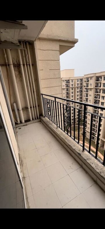 2 BHK Apartment For Rent in Signature The Serenas, Sohna Sector 36