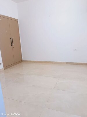 Room in 3 BHK Apartment at Ace Divino, Sector 1 Greater Noida – for Rent