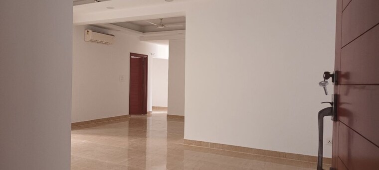 Master Bedroom, ramprastha-platinum-premier 3 Bedroom 1970 Sq.Ft. Apartment In Vaishali Sector 3 Ghaziabad 9665600