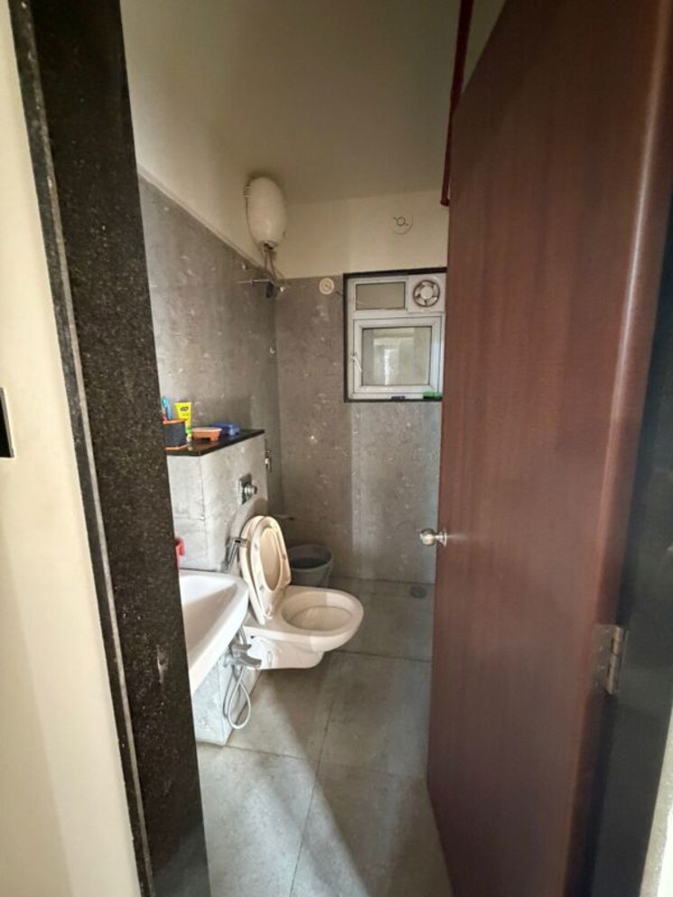 Bathroom, vtp-cygnus 2 Bedroom 700 Sq.Ft. Apartment In Kharadi Pune 9909254