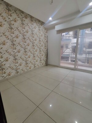 3 BHK Apartment For Sale in Pir Machalla