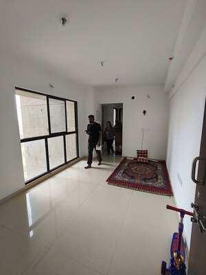 Master Bedroom in 1 BHK Apartment at Lodha Downtown, Dombivli East – for Rent