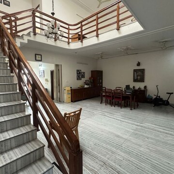 Balcony in 5 BHK Independent House at Sector 21 – for Rent