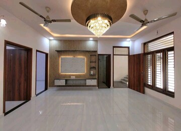 Room in 3 BHK Builder Floor at Sahastradhara Road – for Sale