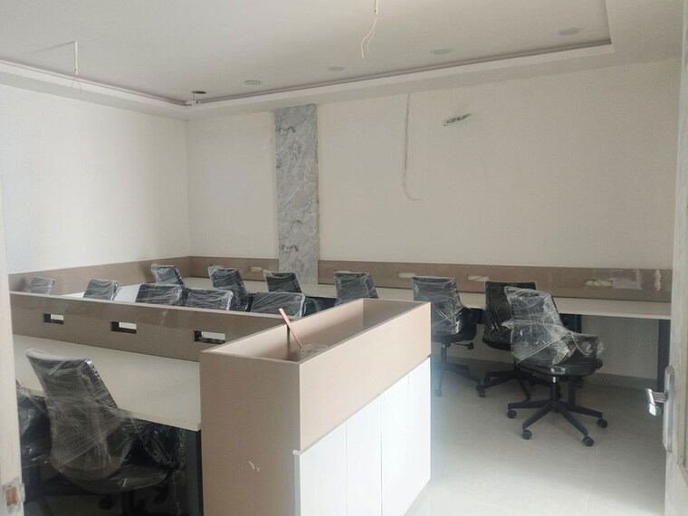 Team Area, dcm Commercial Office Space 1450 Sq.Ft. In Dcm Jaipur 9909265