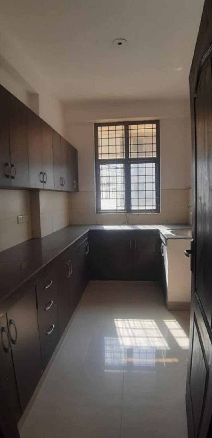Kitchen, ramprastha-pearl-court 3 Bedroom 1470 Sq.Ft. Apartment In Vaishali Sector 7 Ghaziabad 9644902