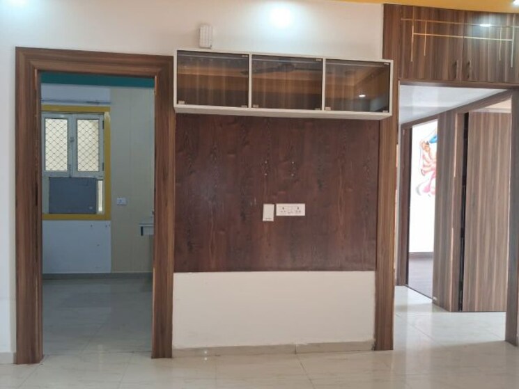 Room, amrapali-dream-valley 3 Bedroom 1045 Sq.Ft. Apartment In Tech Zone 4 Greater Noida Greater Noida 9909323