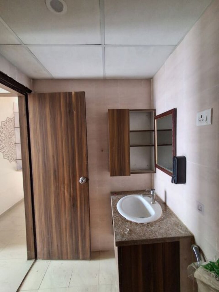 Master Bedroom, amrapali-dream-valley 3 Bedroom 1045 Sq.Ft. Apartment In Tech Zone 4 Greater Noida Greater Noida 9909323