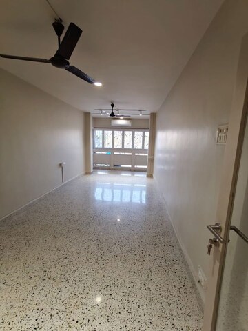 2 BHK Apartment For Rent in Rameshwar CHS Santacruz, Santacruz West