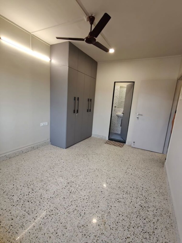 Room, rameshwar-chs-santacruz 2 Bedroom 1200 Sq.Ft. Apartment In Santacruz West Mumbai 9909301