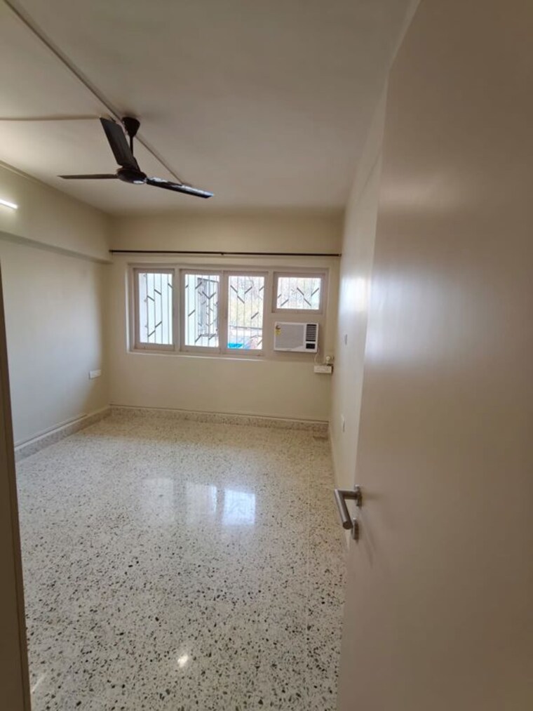 Room, rameshwar-chs-santacruz 2 Bedroom 1200 Sq.Ft. Apartment In Santacruz West Mumbai 9909301