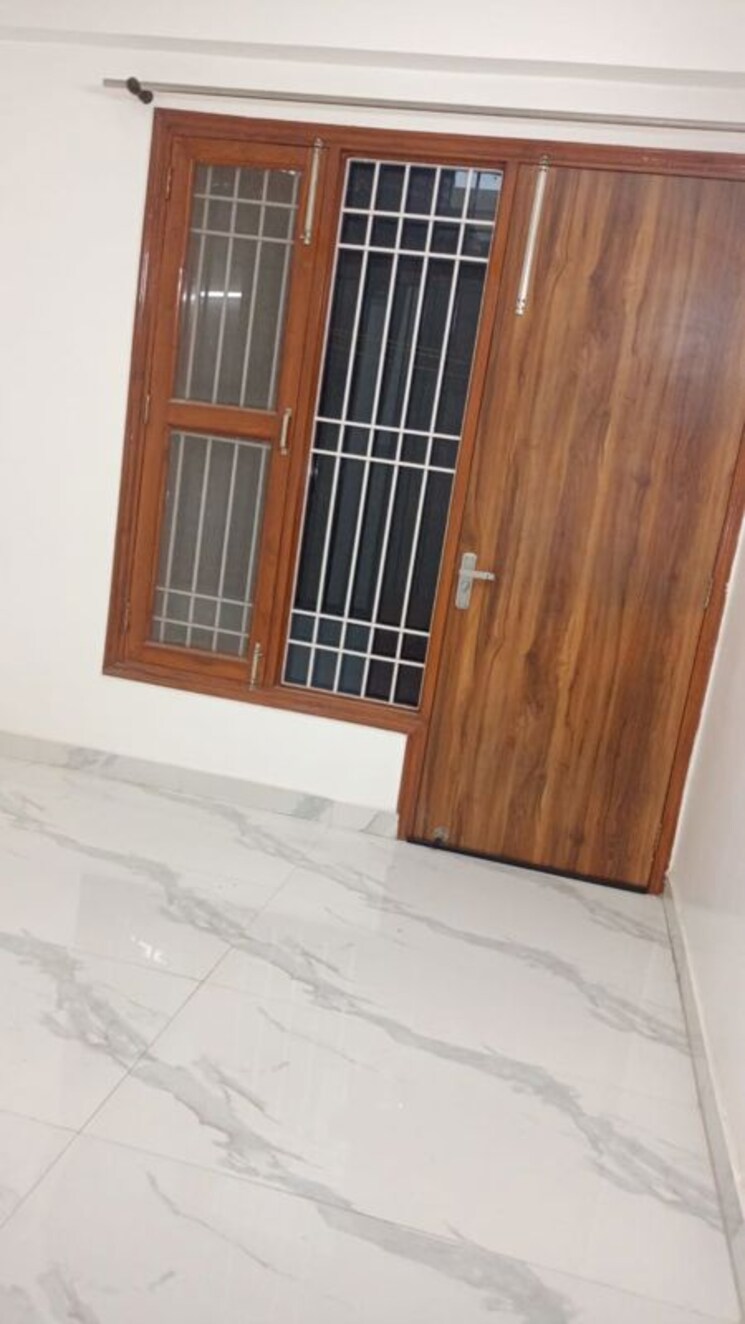 undefined, vasant kunj 3 Bedroom 1260 Sq.Ft. Builder Floor In Vasant Kunj Delhi 9909353