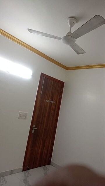 Furnished Amenities in 3 BHK Builder Floor at Vasant Kunj – for Rent