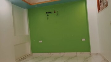 Room in 3 BHK Builder Floor at Vasant Kunj – for Rent