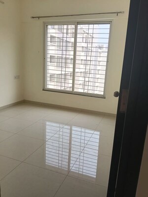 Room in 2 BHK Apartment at Kolte Patil Life Republic R 10, Hinjewadi – for Rent