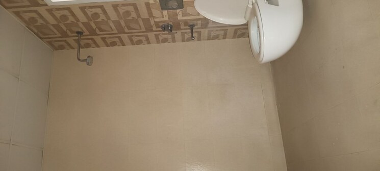 Bathroom, ramprastha-platinum-premier 3 Bedroom 1970 Sq.Ft. Apartment In Vaishali Sector 3 Ghaziabad 9466157