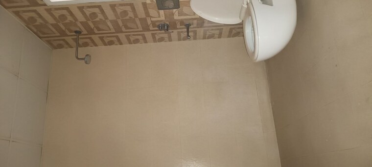 Bathroom, ramprastha-platinum-premier 3 Bedroom 1970 Sq.Ft. Apartment In Vaishali Sector 3 Ghaziabad 9466157