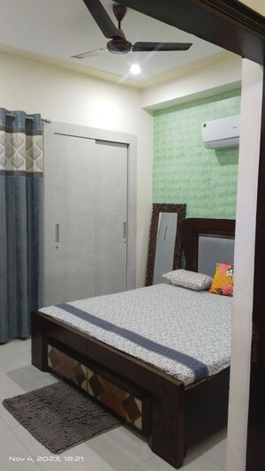 Bedroom in 2 BHK Builder Floor at Ansal Viceroy Luxury, Sector 42 – for Rent