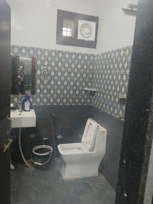 Bathroom in 4 BHK Independent House at Chitrakoot – for Rent