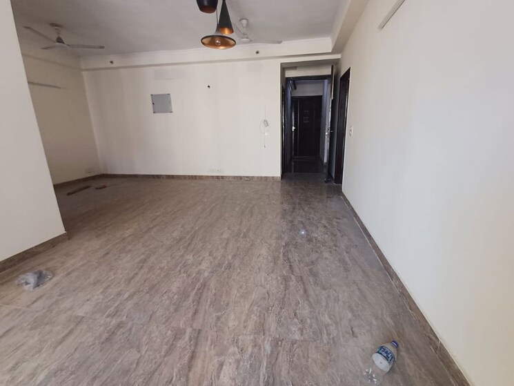 Room, migsun-vilaasa 2 Bedroom 860 Sq.Ft. Apartment In Eta Ii Greater Noida Greater Noida 9909400