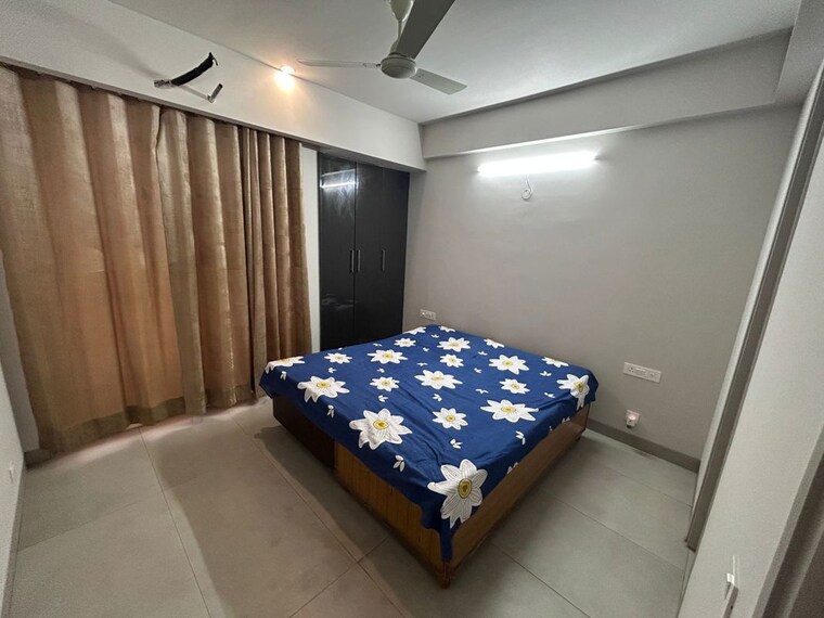 Bedroom, sav-gulnaar-meadows 3 Bedroom 1500 Sq.Ft. Apartment In Ambala Highway Zirakpur 9909372