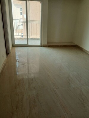 Room in 3.5 BHK Apartment at Migsun Vilaasa, Eta Ii Greater Noida – for Sale