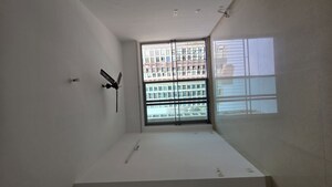 Room in 1.5 BHK Apartment at Kalpataru The Sunrise, Kolshet Road – for Sale