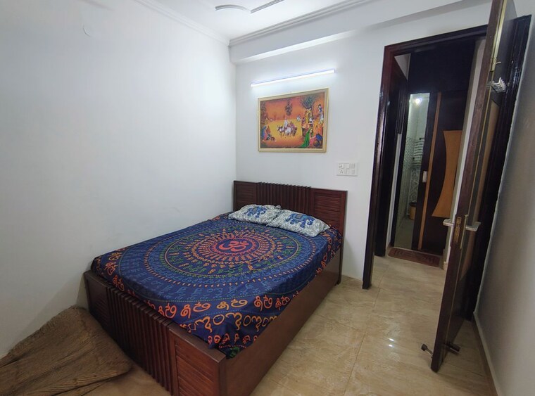 Bedroom, saket 3 Bedroom 1400 Sq.Ft. Builder Floor In Saket Delhi 9909449