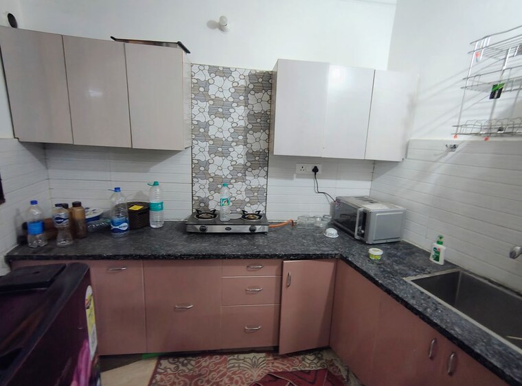 Kitchen, saket 3 Bedroom 1400 Sq.Ft. Builder Floor In Saket Delhi 9909449