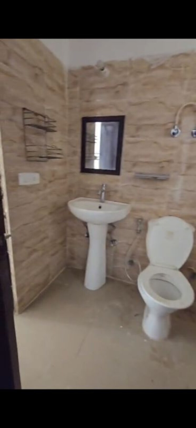 Bathroom, ajnara-le-garden 2 Bedroom 1140 Sq.Ft. Apartment In Sector 16b Greater Noida Greater Noida 9909455
