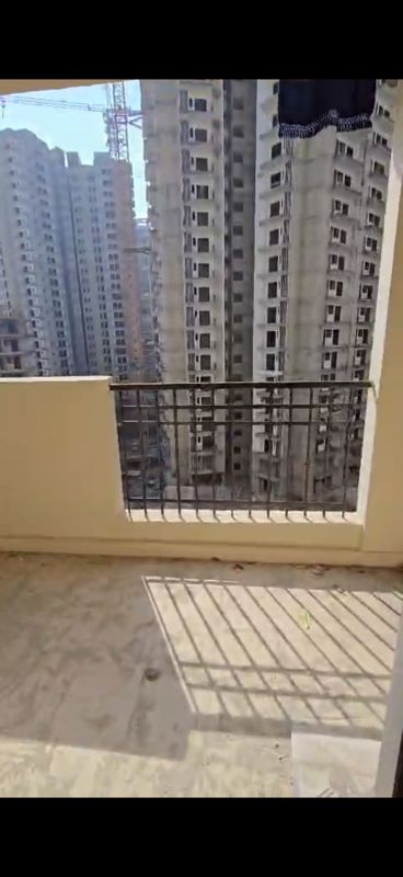 2 BHK + Study Room 1140 Sq.Ft. Apartment in Ajnara Le Garden