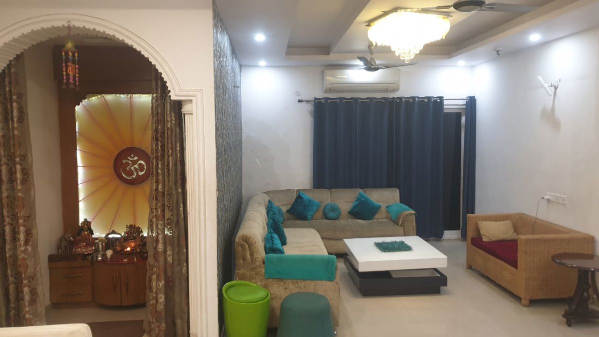 3 BHK + Servant Room 3650 Sq.Ft. Apartment in 3C Lotus 300
