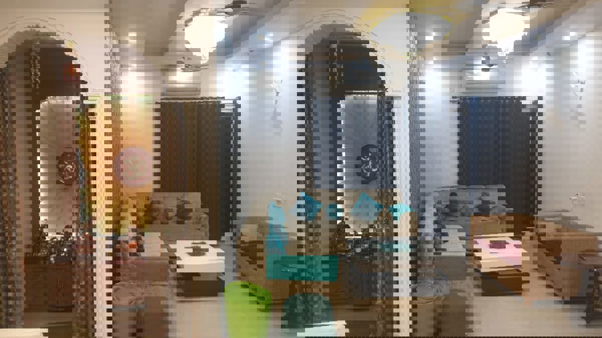 3 BHK + Servant Room Apartment For Rent in 3C Lotus 300