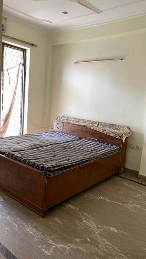 Bedroom in 4 BHK Villa at Arun Vihar Sector 37, Sector 37 – for Sale