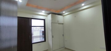 Room in 2 BHK Builder Floor at Sushant Lok 2, Sector 57 – for Rent